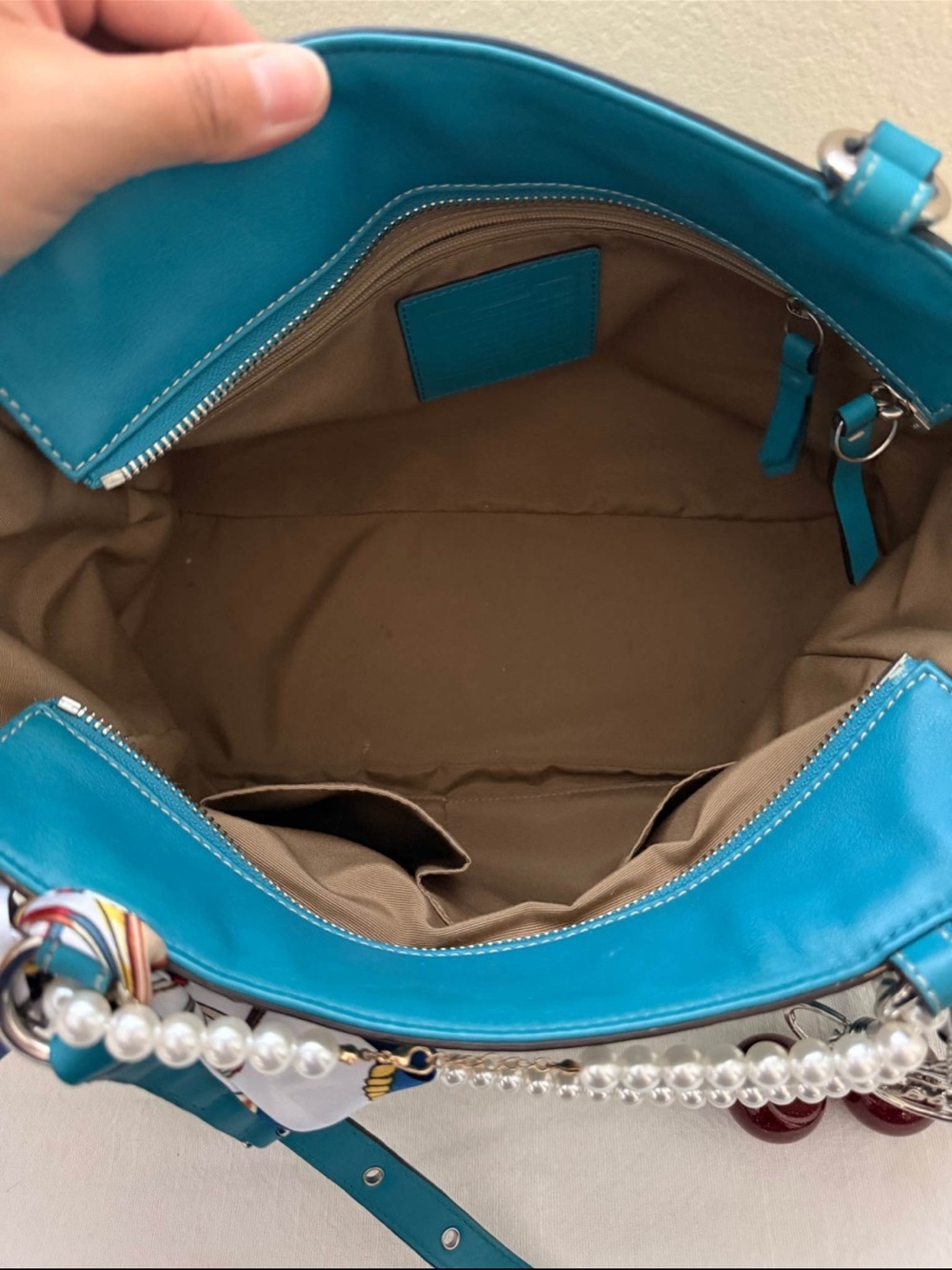 Authentic Coach Teal Turquoise Leather Pleated Gallery Tote – styled w/ a scarf - Picture 5 of 8